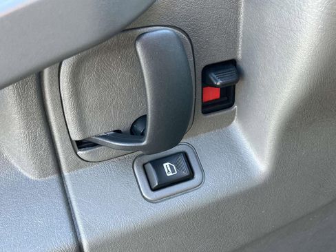 Used 2024 Chevrolet Express 2500 w/ Driver Convenience Package image 17