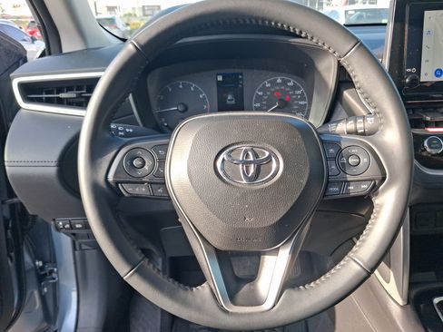 Used 2024 Toyota Corolla Cross LE AWD/4WD image 24