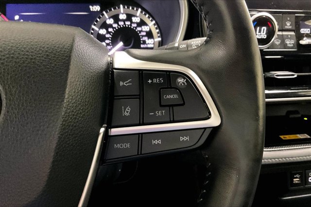 Certified 2024 Toyota Highlander XLE AWD/4WD image 20