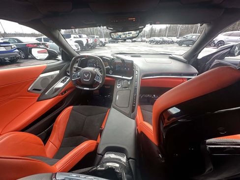 Used 2025 Chevrolet Corvette Z06 image 10