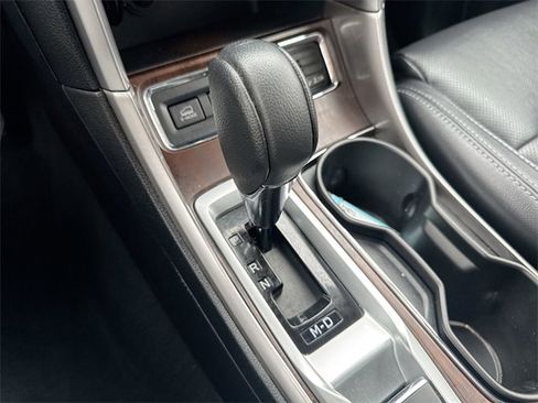 Used 2022 Subaru Ascent Touring w/ Popular Package #2A image 26