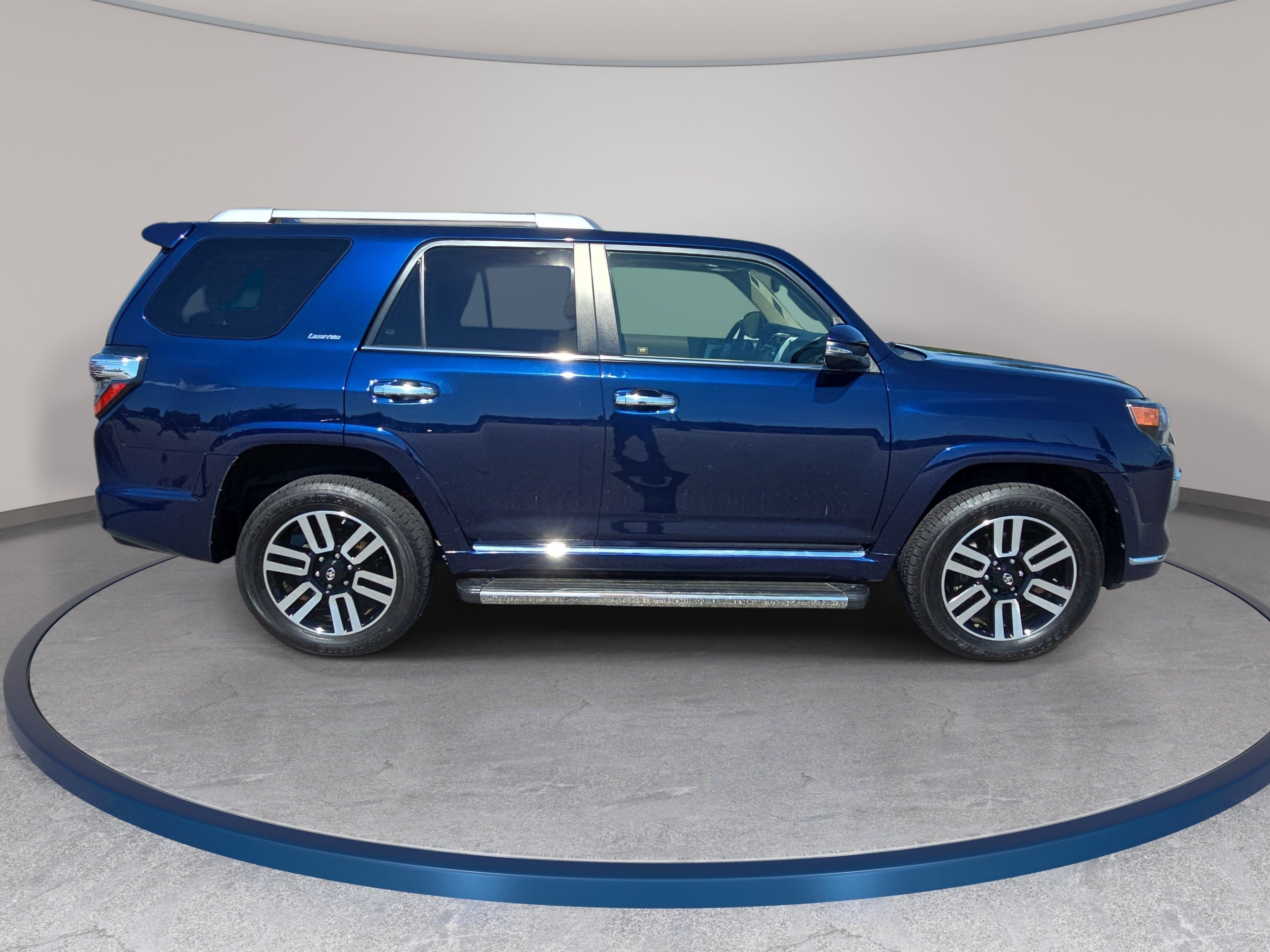 Used 2019 Toyota 4Runner Limited AWD/4WD image 4