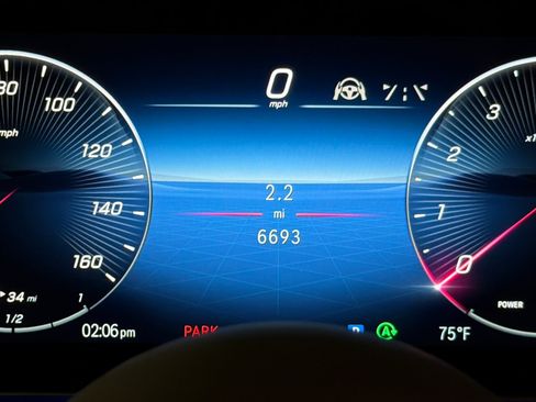 Used 2026 Mercedes-Benz GLS 450 4MATIC image 26