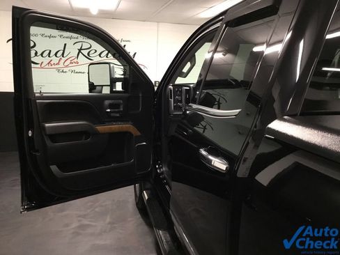 Used 2016 Chevrolet Silverado 2500 LTZ w/ Snow Plow Prep Package AWD/4WD image 26