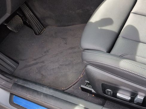 Used 2023 BMW i4 eDrive40 w/ Premium Package image 17