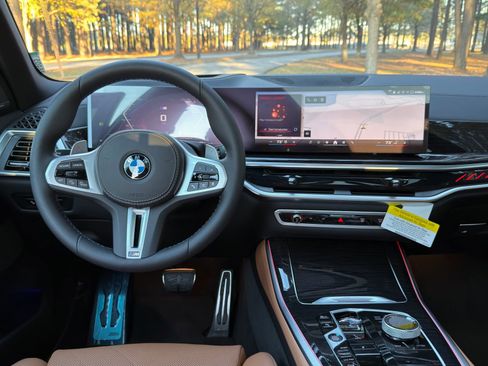 New 2026 BMW X5 M60i image 3