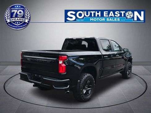 Used 2021 Chevrolet Silverado 1500 Custom Trail Boss AWD/4WD image 6