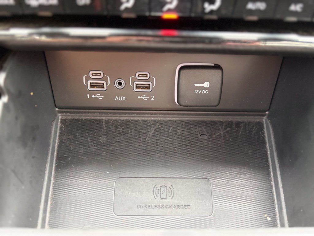 Used 2023 Jeep Grand Cherokee L Laredo w/ Luxury Tech Group I AWD/4WD image 34