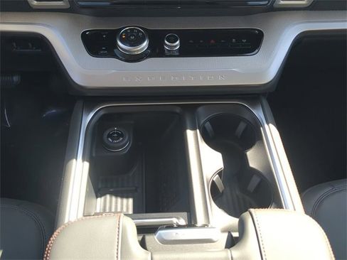 New 2025 Ford Expedition Max Active image 10