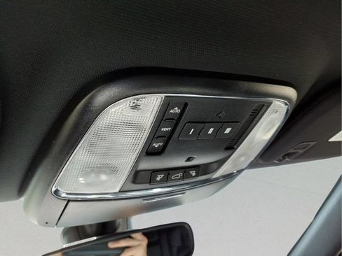 Used 2019 Jeep Grand Cherokee Limited AWD/4WD image 27