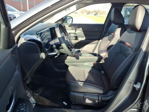 New 2026 Nissan Kicks SR w/ Cold Weather Package image 26