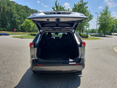 Used 2019 Toyota RAV4 Limited w/ Cold Weather Package FWD image 12