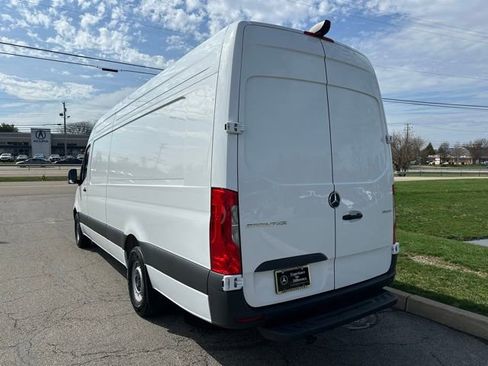 Used 2026 Mercedes-Benz Sprinter 2500 image 3
