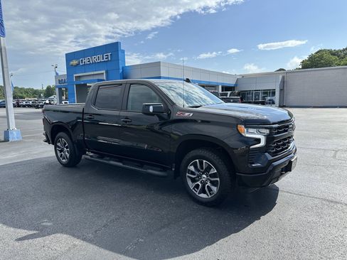 Used 2025 Chevrolet Silverado 1500 RST w/ Z71 Off-Road Package AWD/4WD image 1