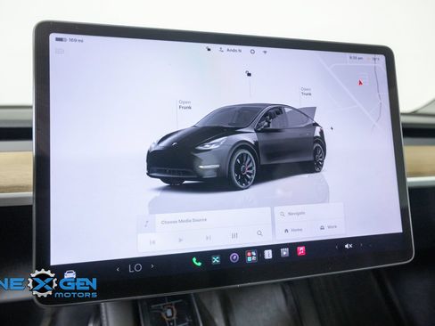 Used 2024 Tesla Model Y Performance AWD/4WD image 17