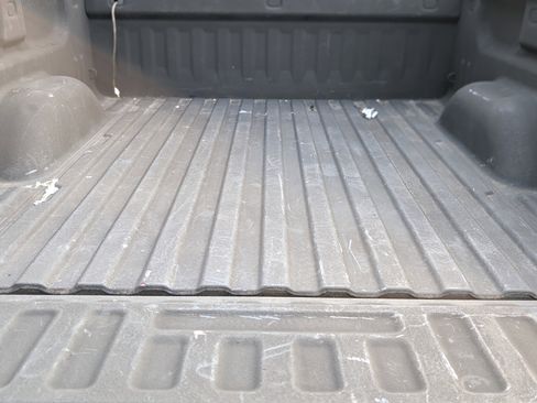 Used 2018 Chevrolet Silverado 1500 LT w/ Texas Edition image 18