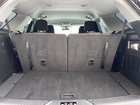 Certified 2022 Ford Explorer XLT w/ Class IV Trailer Tow Package image 10