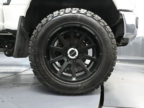 Used 2023 Ford F250 Lariat w/ Lariat Ultimate Package AWD/4WD image 17