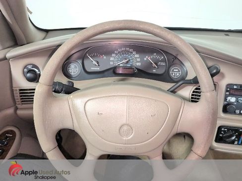 Used 2004 Buick Century Custom image 15