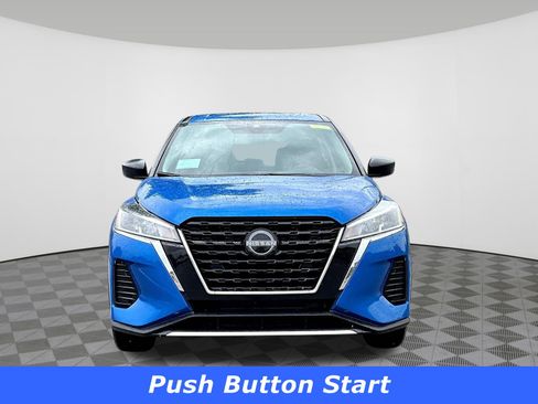 Certified 2025 Nissan Kicks Play S FWD image 2