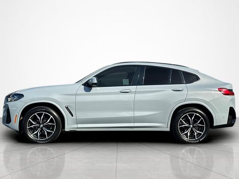 Used 2024 BMW X4 xDrive30i w/ Premium Package AWD/4WD image 2