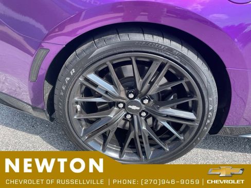 Used 2018 Chevrolet Camaro ZL1 RWD image 21