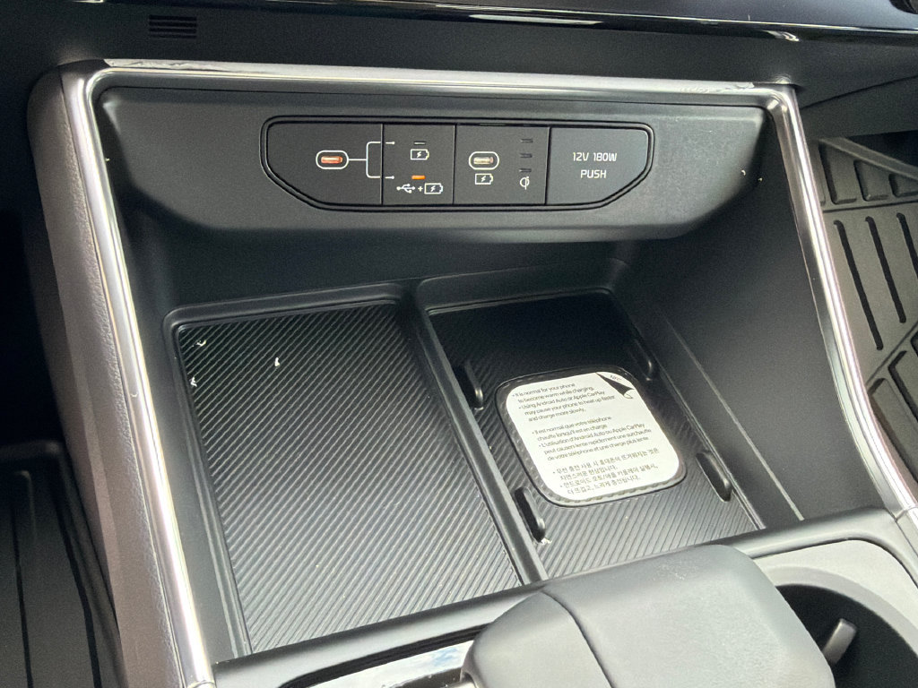 New 2027 Kia Carnival SX w/ Dark Edition Package FWD image 30