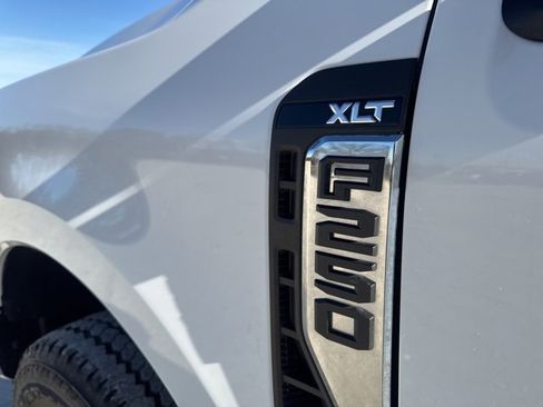 Used 2024 Ford F250 XLT w/ FX4 Off-Road Package image 8