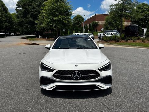 Used 2025 Mercedes-Benz CLE 300 4MATIC Coupe w/ AMG Line image 3