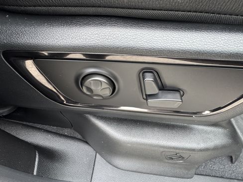Used 2026 RAM 1500 Limited AWD/4WD image 17