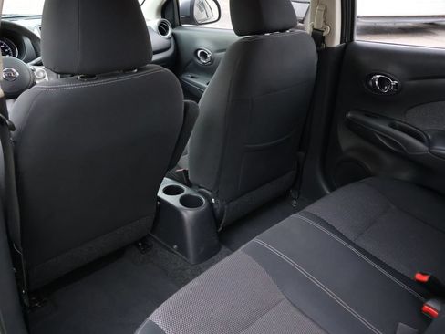 Used 2014 Nissan Versa SV w/ Convenience Package FWD image 10