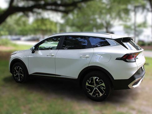 New 2025 Kia Sportage EX image 12