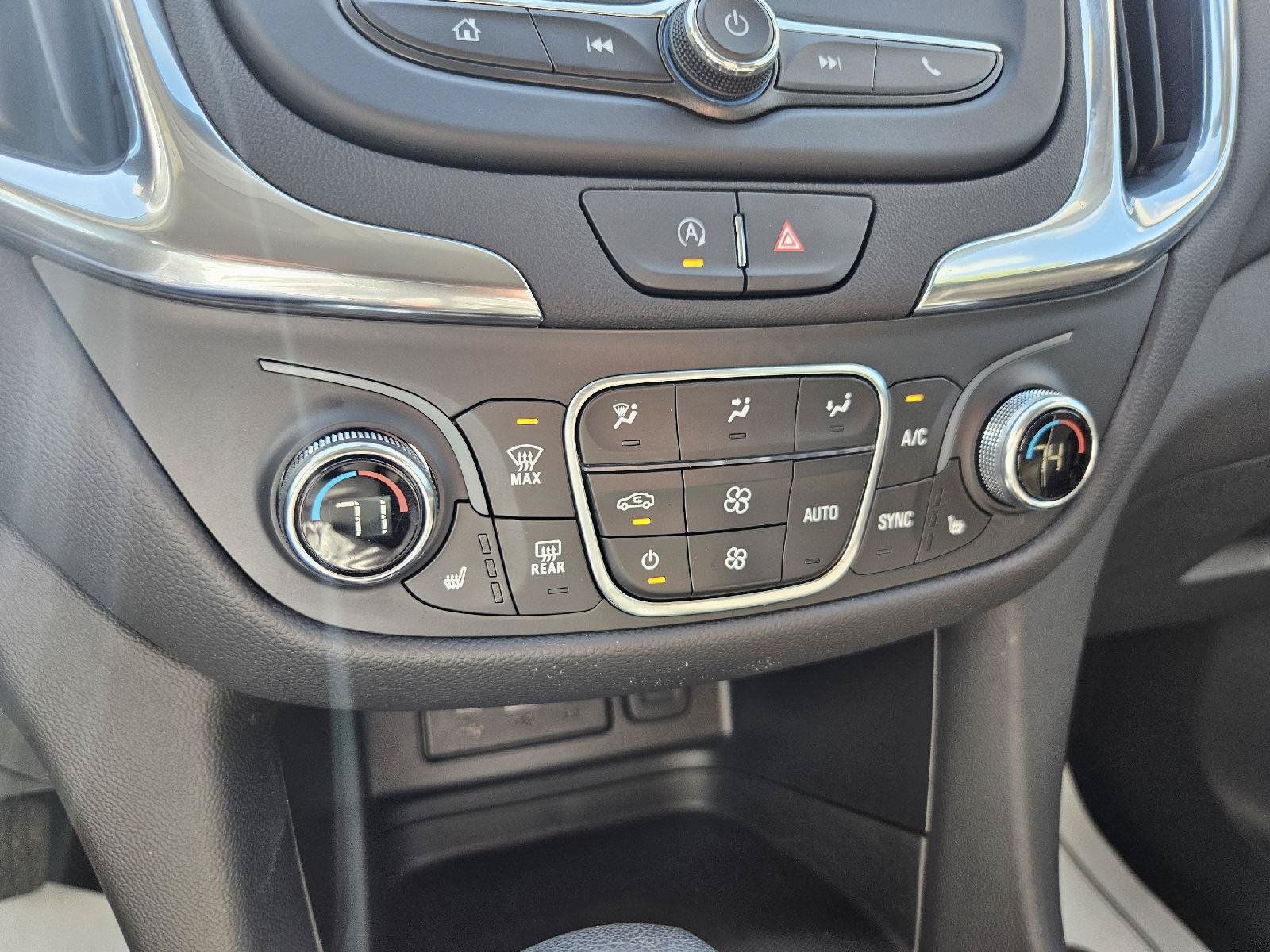 Used 2024 Chevrolet Equinox LT FWD image 14