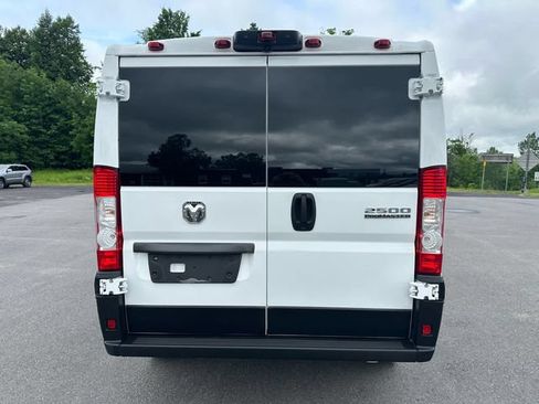 Used 2023 RAM ProMaster 2500 FWD image 4