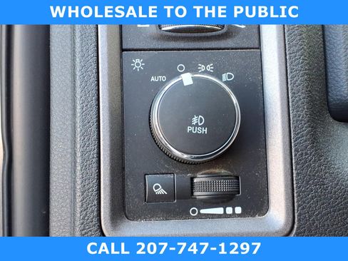 Used 2017 RAM 1500 Express w/ Express Value Package image 16