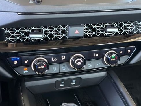 Certified 2023 Honda Accord Touring image 26