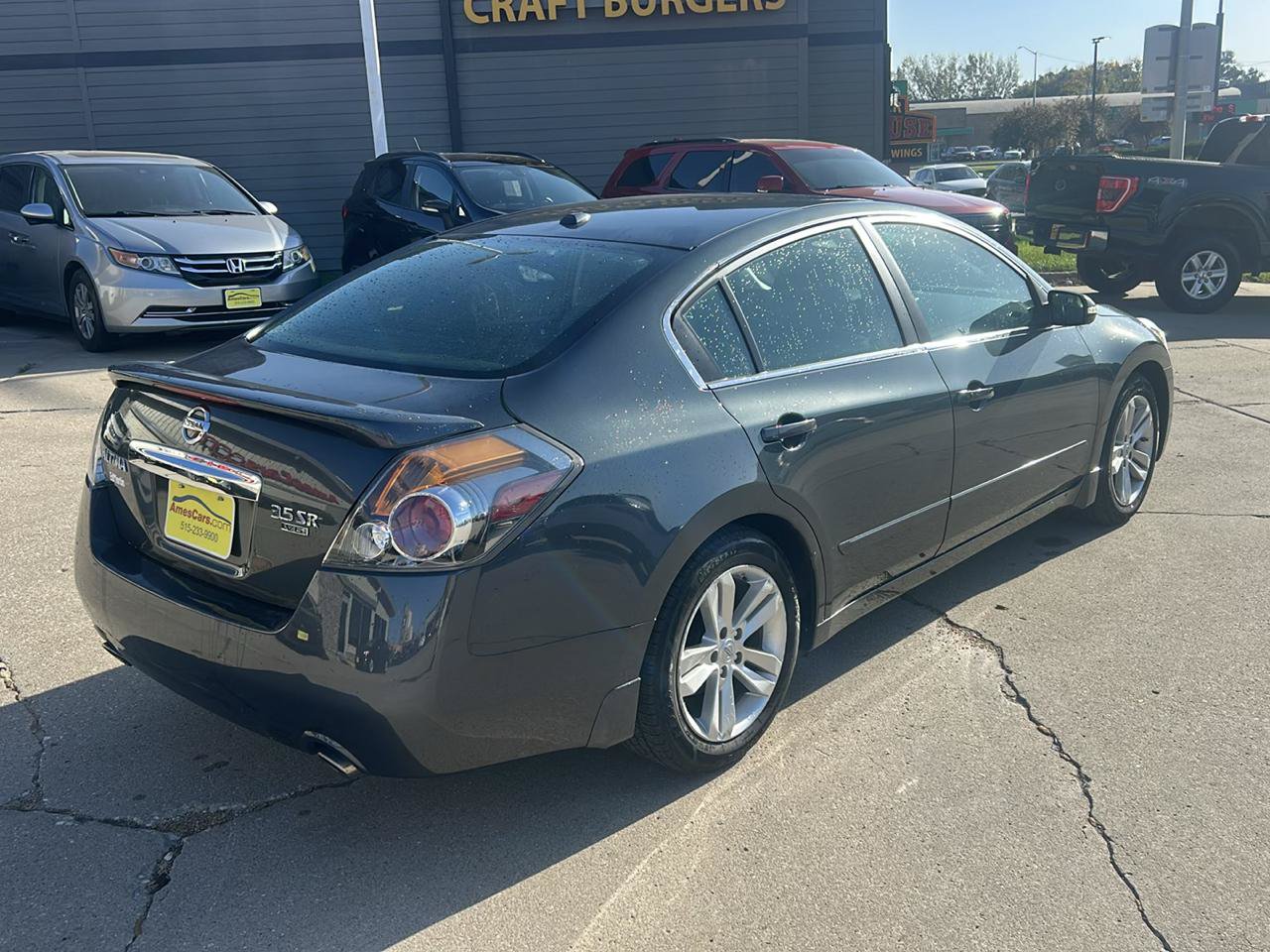 Used 2011 Nissan Altima 3.5 SR w/ 3.5SR Premium Pkg FWD image 3