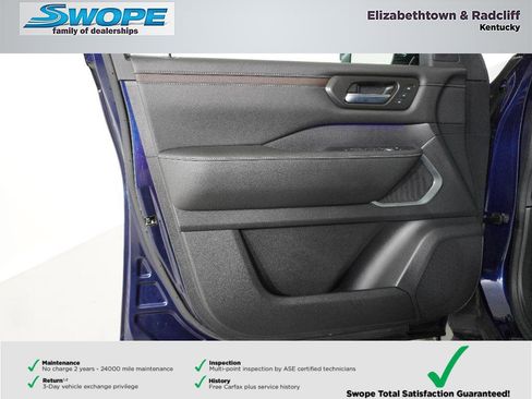 Used 2025 Nissan Armada Platinum image 15