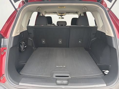 Used 2021 Nissan Rogue SV image 24