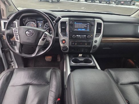 Used 2017 Nissan Titan SL w/ Off-Road Package image 20