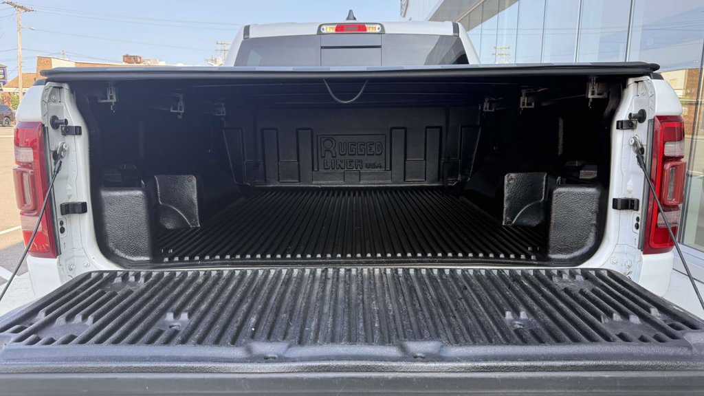 Used 2019 RAM 1500 Laramie AWD/4WD image 54