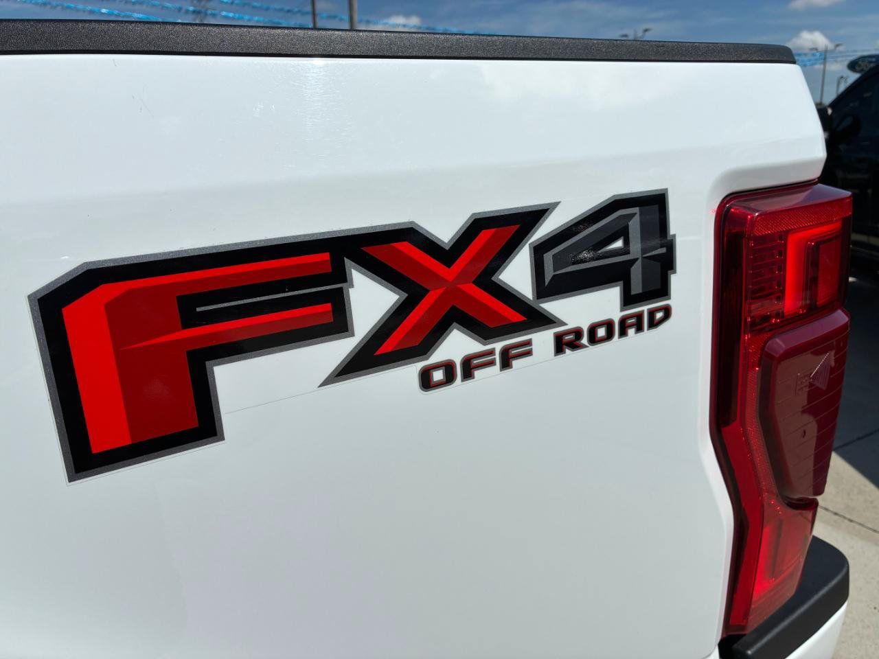 Used 2021 Ford F250 Lariat w/ Lariat Ultimate Package AWD/4WD image 36