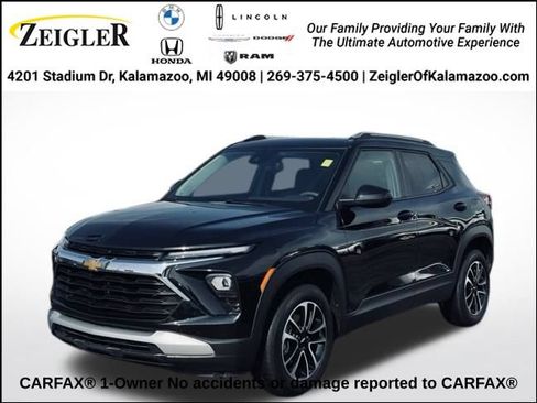 Used 2025 Chevrolet TrailBlazer LT AWD/4WD image 1