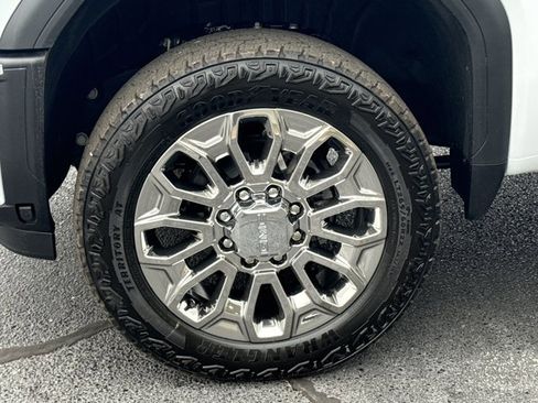 New 2026 GMC Sierra 2500 Denali w/ Denali Reserve Package image 18