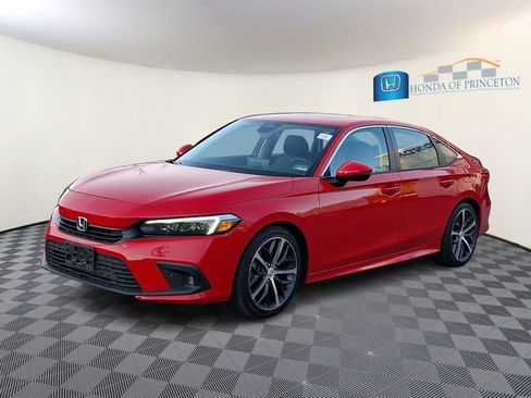 Used 2024 Honda Civic Touring image 3