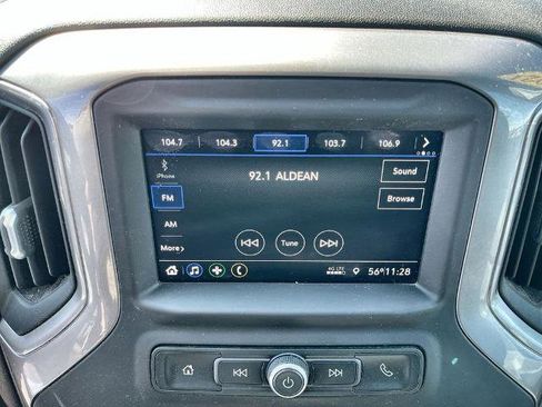 Used 2021 Chevrolet Silverado 1500 Custom Trail Boss AWD/4WD image 13