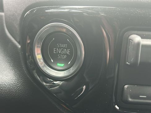 New 2026 GMC Sierra 1500 Elevation image 25