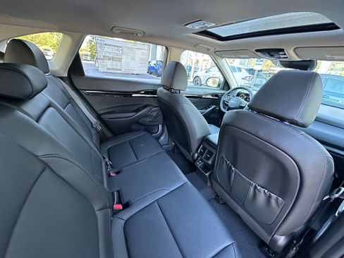 New 2026 Kia Seltos SX w/ SX Sunroof Package image 17