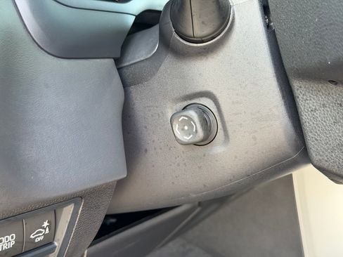 Used 2025 Toyota Sequoia Platinum image 17