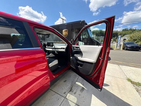 Used 2025 Mitsubishi Outlander SE AWD/4WD image 43